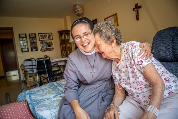 Sister M. Stella Maris Larkin, FSGM visited with Mary Jane Niemann, 94, in her room at the Mother of Good Counsel Home in St. Louis, MO on Thursday, Sep. 12, 2019.  

Lisa Johnston | lisajohnston@archstl.org  | Twitter: @aeternusphoto